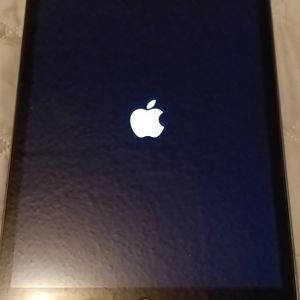 9th Generation iPad 64gb